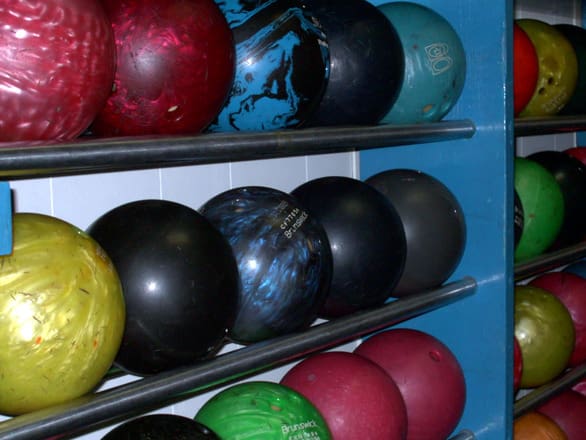 Egyéni vagy csoportos bowling Debrecen szívében